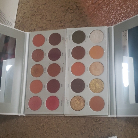 Morphe Jaclyn Hill (The Vault) 4 pack Pallets - Picture 3 of 4